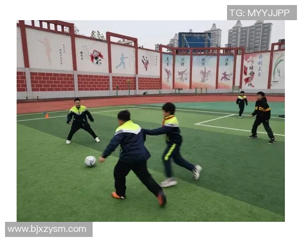 新生代足球球星基本功训练解析与技术提升路径探讨 新生代足球球星基本功训练解析与技术提升路径探讨