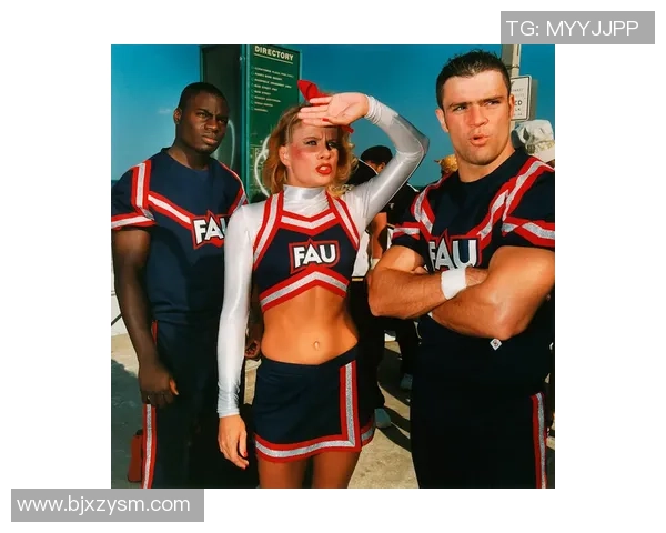 足球宝贝与球星亲密接触 揭秘背后不为人知的故事